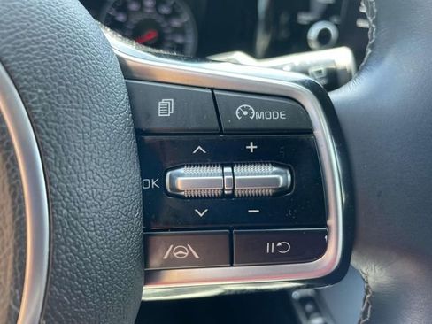 Certified 2022 Kia Sorento S w/ Panoramic Sunroof Package FWD image 30