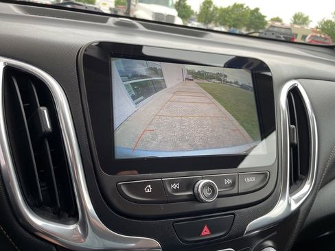 Used 2018 Chevrolet Equinox Premier FWD image 20