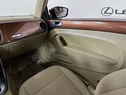 Used 2017 Volkswagen Beetle 1.8T SEL image 26