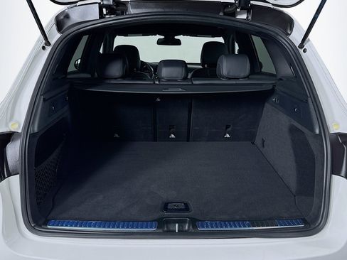 Used 2019 Mercedes-Benz GLC 300 image 21