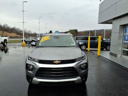 Used 2023 Chevrolet TrailBlazer LT image 3