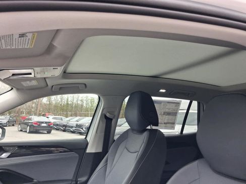 New 2026 Volkswagen Tiguan SE AWD/4WD image 16