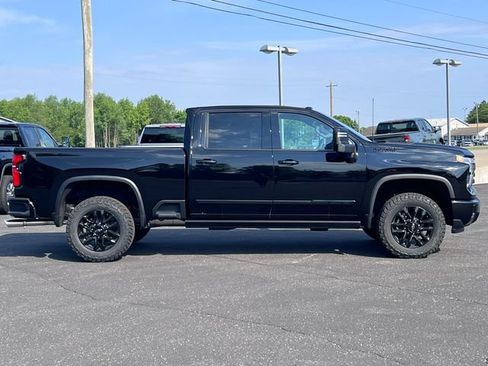 New 2026 Chevrolet Silverado 2500 High Country w/ High Country Premium Package AWD/4WD image 47