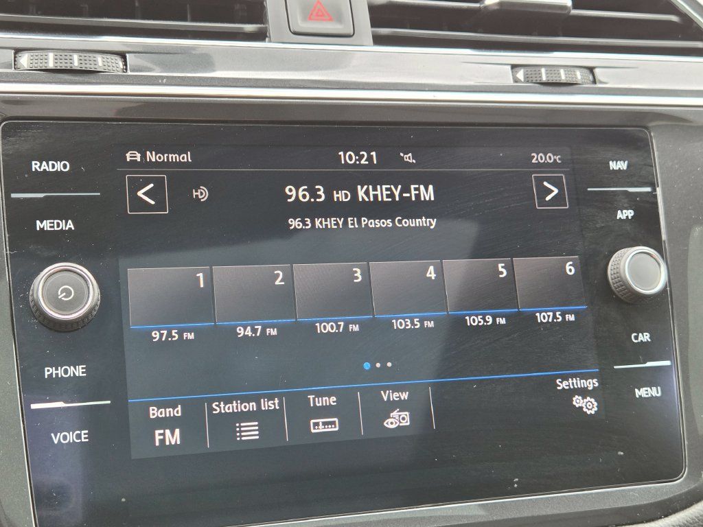 Used 2019 Volkswagen Tiguan SEL R-Line AWD/4WD image 22