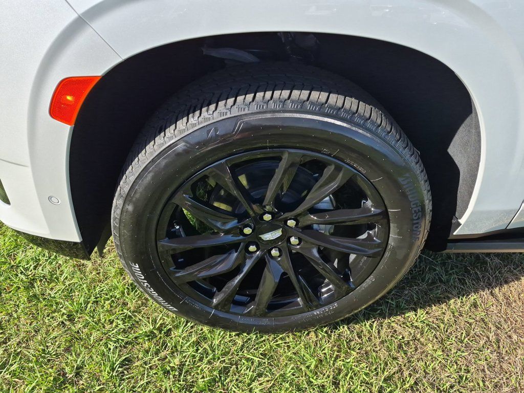 Certified 2024 Cadillac Escalade ESV Sport Platinum AWD/4WD image 8