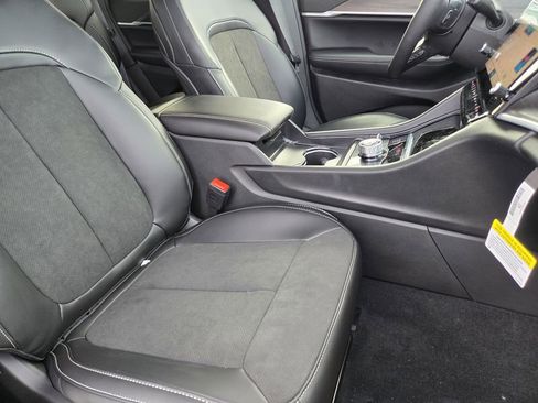 New 2026 Jeep Grand Cherokee Altitude AWD/4WD image 9