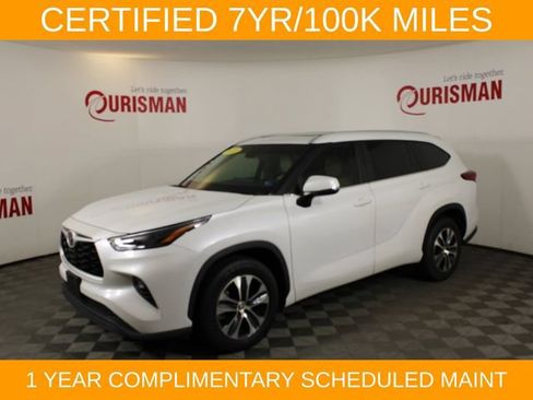 Used 2023 Toyota Highlander XLE FWD image 3