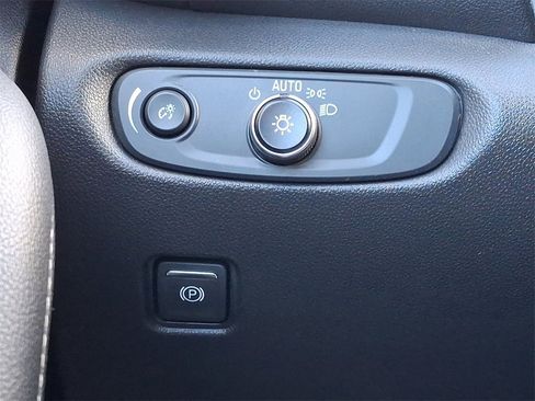 Used 2023 Chevrolet Blazer LT image 24