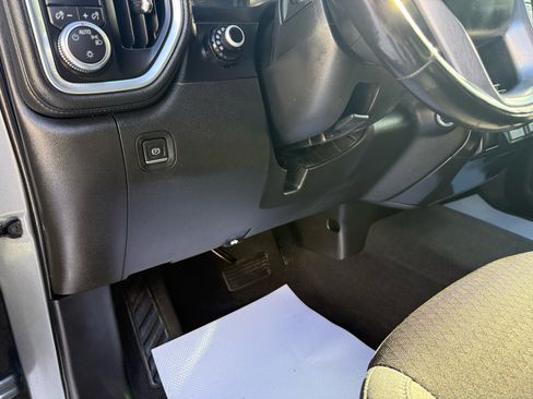 Used 2019 GMC Sierra 1500 SLE w/ SLE Value Package image 26