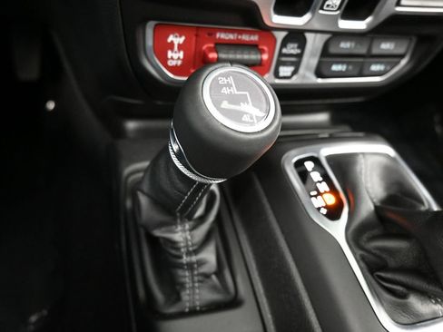 Used 2026 Jeep Wrangler Unlimited Rubicon w/ Xtreme 35 Tire Package image 21