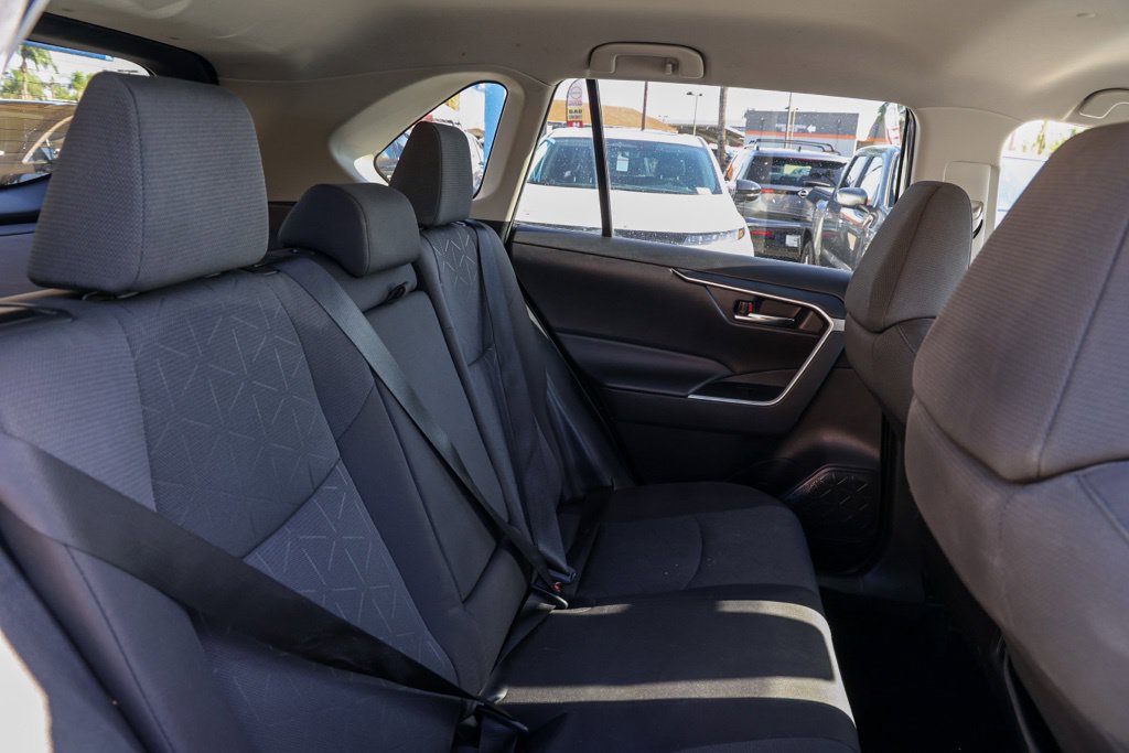 Used 2024 Toyota RAV4 XLE FWD image 19
