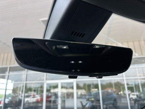 Used 2024 Buick Enclave Premium image 45