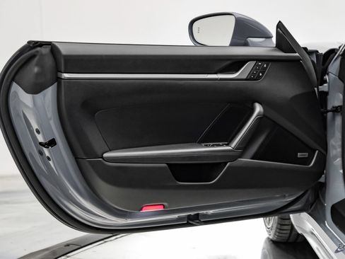 Used 2024 Porsche 911 Carrera RWD image 79