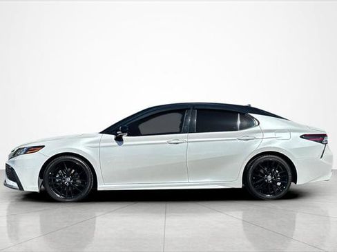 Used 2022 Toyota Camry XSE image 2