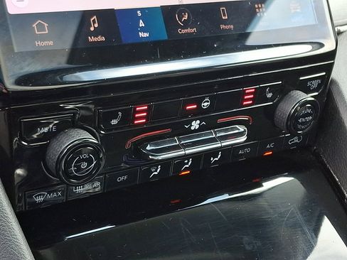 Used 2021 Jeep Grand Cherokee L Limited image 16