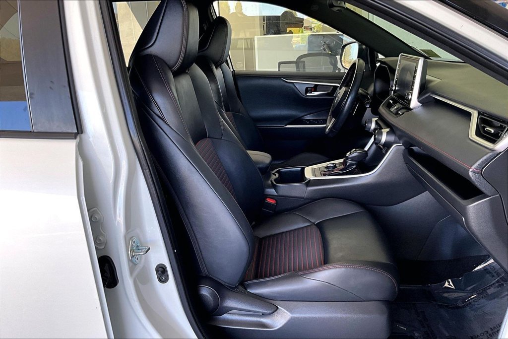 Used 2022 Toyota RAV4 XSE w/ Weather Package AWD/4WD image 29