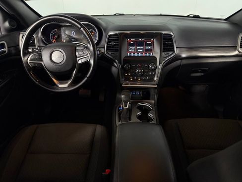 Used 2021 Jeep Grand Cherokee Laredo w/ Security & Convenience Group image 14