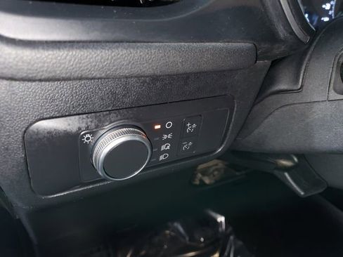 Used 2022 Ford Escape S image 17