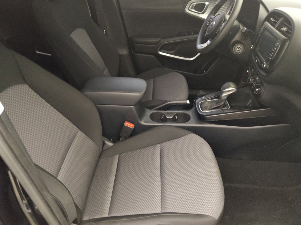 Used 2020 Kia Soul LX FWD image 21