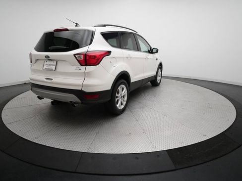 Used 2019 Ford Escape SEL image 37