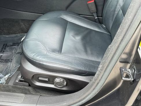 Used 2018 Ford Taurus SEL AWD/4WD image 10