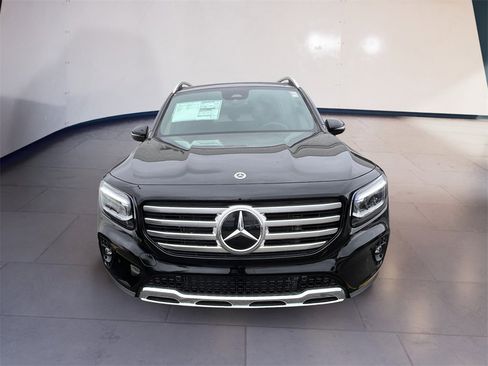 New 2025 Mercedes-Benz GLB 250 4MATIC image 5