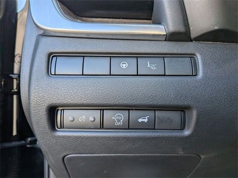 Certified 2024 Nissan Rogue Platinum w/ Platinum Premium Package image 22