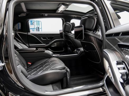 Used 2024 Mercedes-Benz Maybach S 680 4MATIC image 42