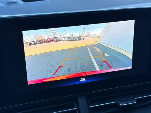 Used 2024 Chevrolet Trax RS w/ Driver Confidence Package image 20