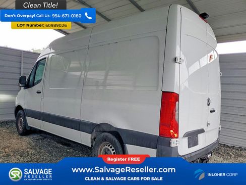 Used 2020 Mercedes-Benz Sprinter 2500 image 3