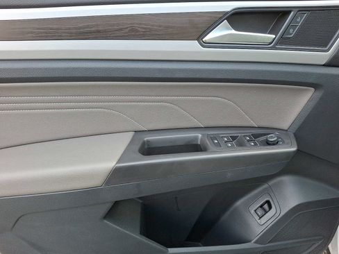 Used 2022 Volkswagen Atlas SE image 11