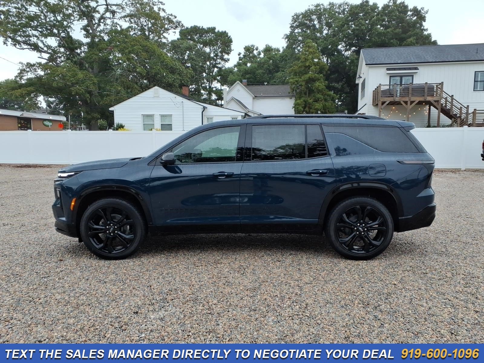 New 2027 Chevrolet Traverse RS FWD image 4