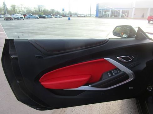 Used 2021 Chevrolet Camaro SS image 16