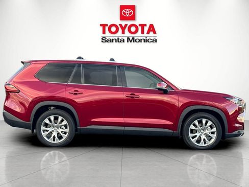 New 2026 Toyota Grand Highlander AWD Hybrid image 2