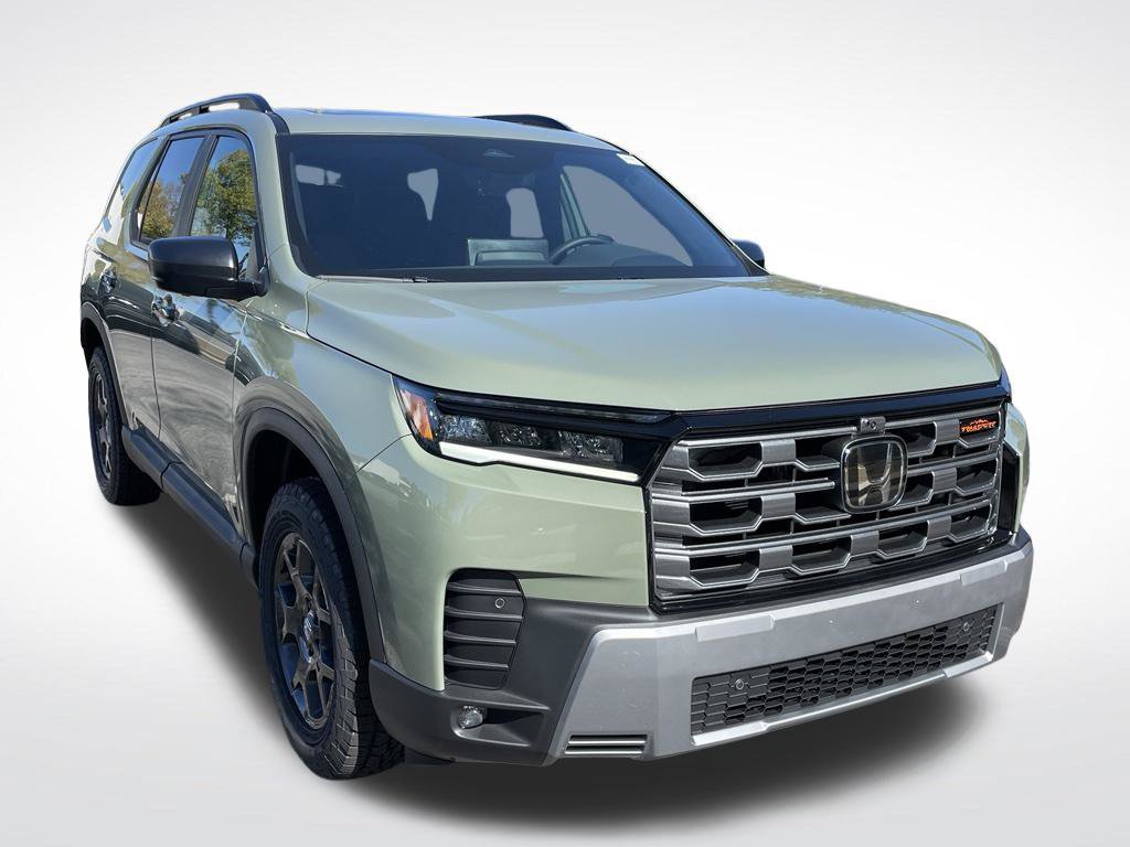 New 2026 Honda Pilot TrailSport image 8