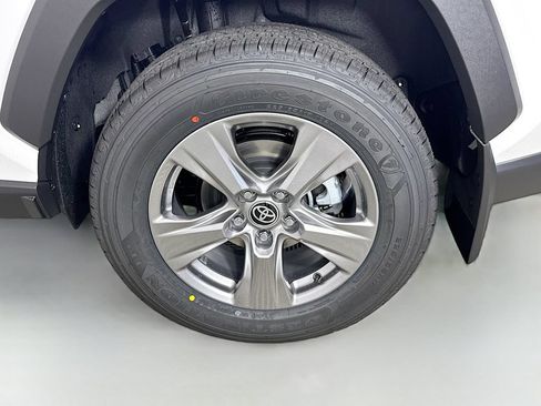 New 2025 Toyota RAV4 LE AWD/4WD image 10