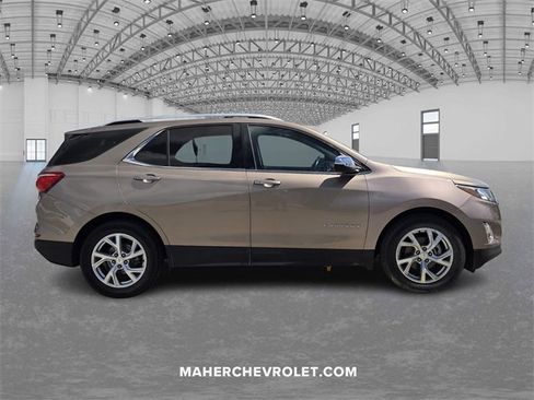Certified 2018 Chevrolet Equinox Premier image 8