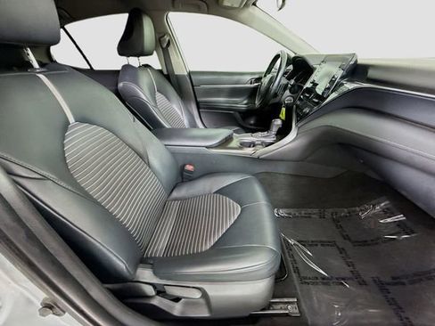 Certified 2021 Toyota Camry SE FWD image 25