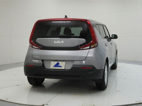 Used 2022 Kia Soul LX w/ Technology Package image 6