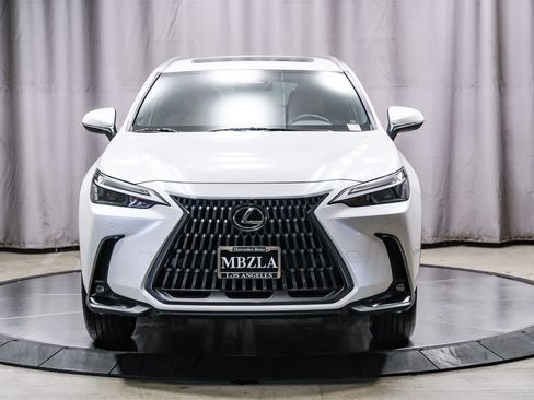 Used 2025 Lexus NX 250 FWD image 6