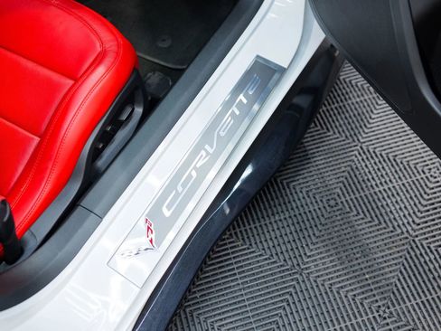 Used 2016 Chevrolet Corvette Z06 w/ Z07 Performance Package RWD image 38