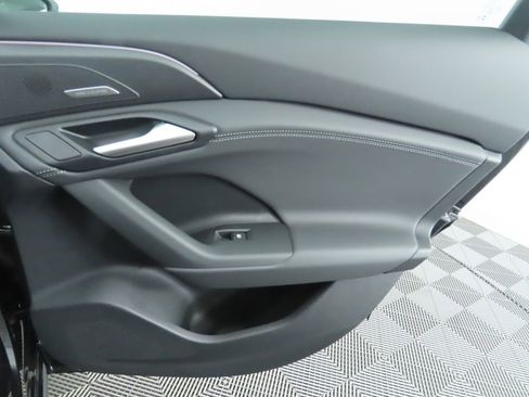 Used 2025 Audi A6 e-tron Premium Plus w/ Premium Plus image 29