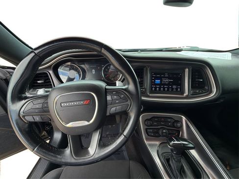 Used 2018 Dodge Challenger SXT RWD image 30