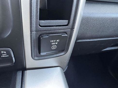 Used 2018 RAM 1500 Big Horn image 19