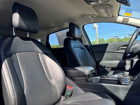 Used 2023 Kia Sportage EX image 20