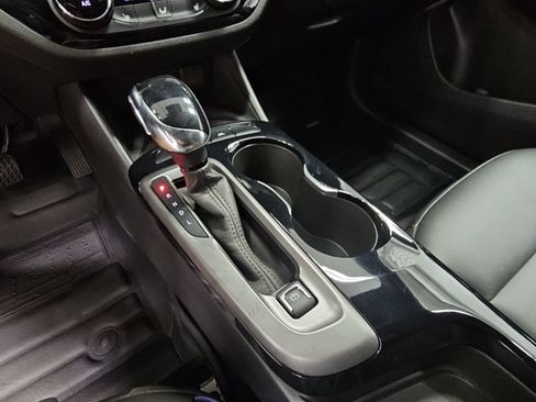 Certified 2024 Buick Envista Sport Touring w/ Convenience I Package FWD image 21