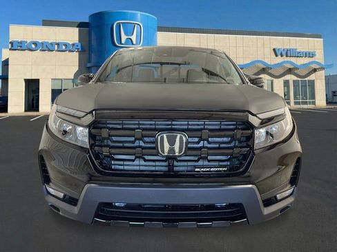 New 2026 Honda Ridgeline Black Edition image 9