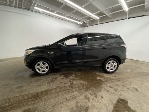 Used 2017 Ford Escape S image 3