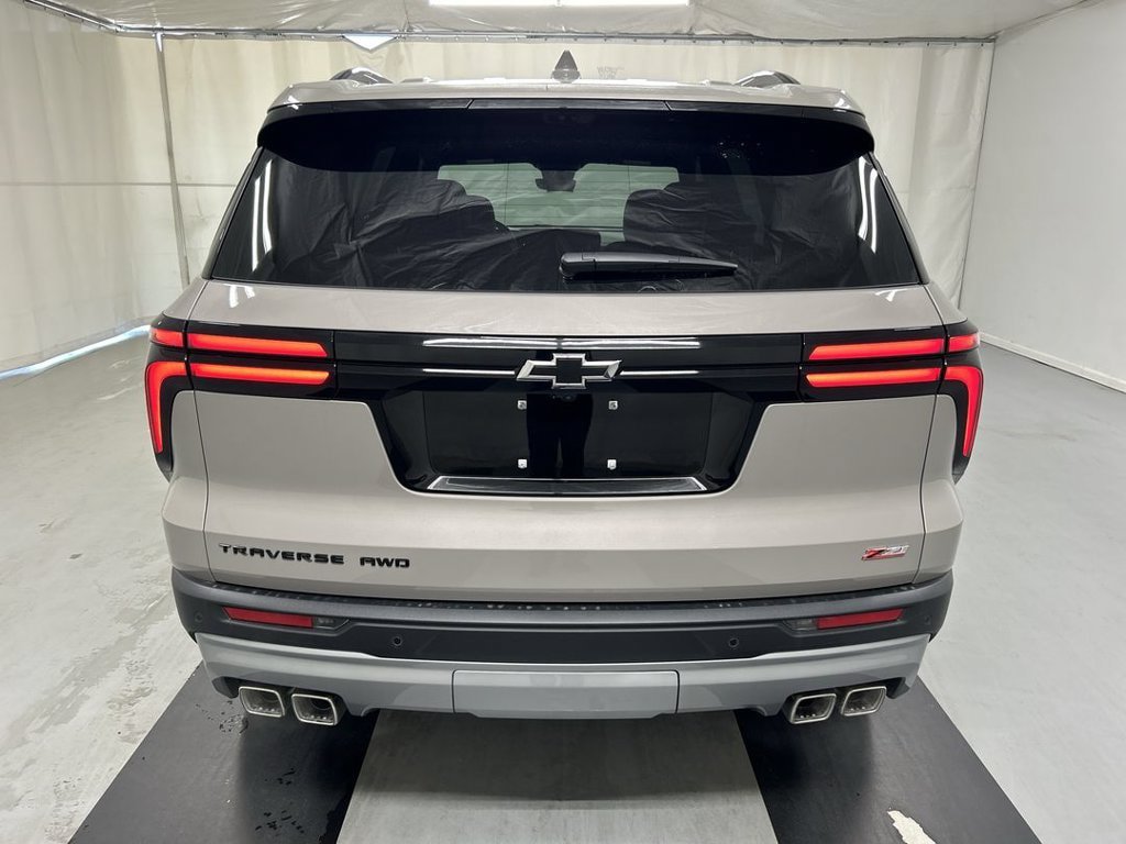 New 2027 Chevrolet Traverse Z71 w/ Enhanced Driving Package AWD/4WD image 8