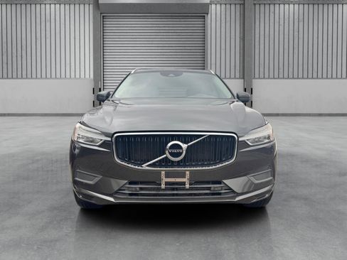 Used 2018 Volvo XC60 T6 Momentum w/ Vision Package image 8